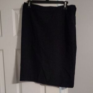 Jones&Co. Elegant Black Women's Skirt